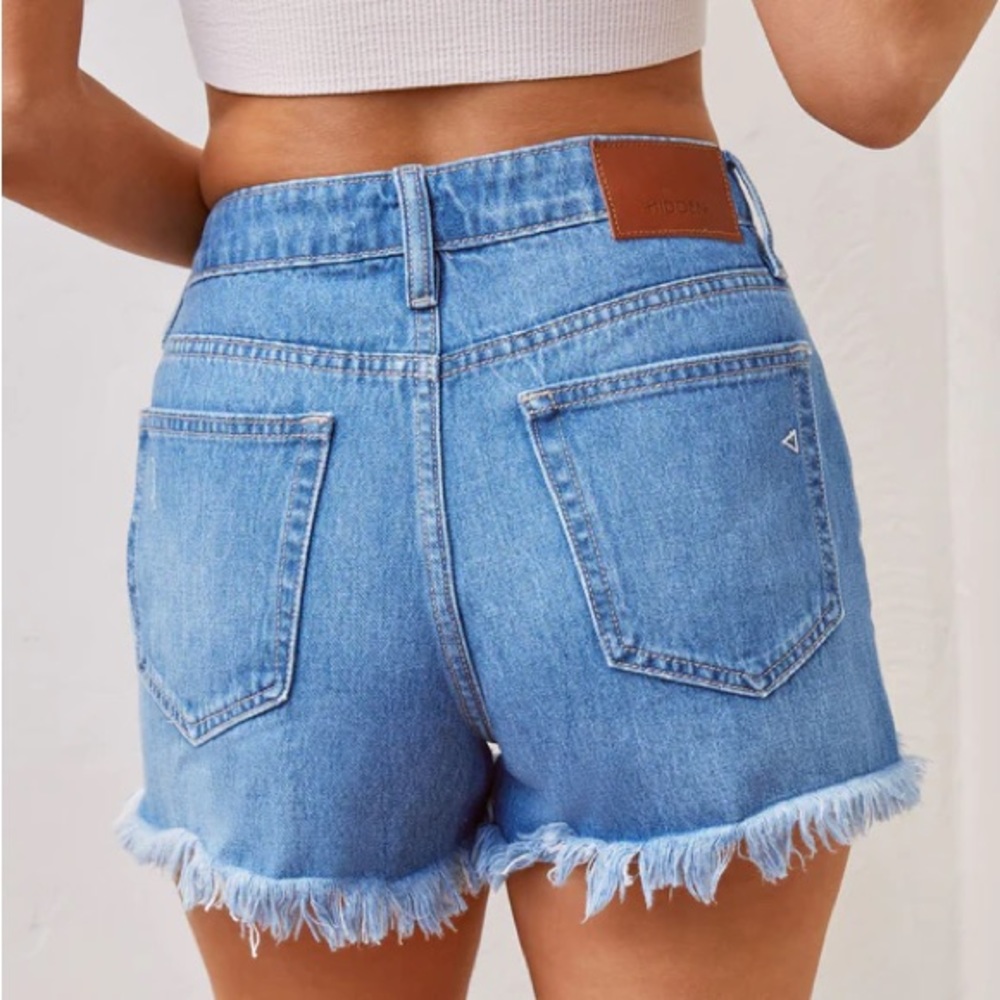 VICI - Claire High Rise Distressed Mom Jean Shorts